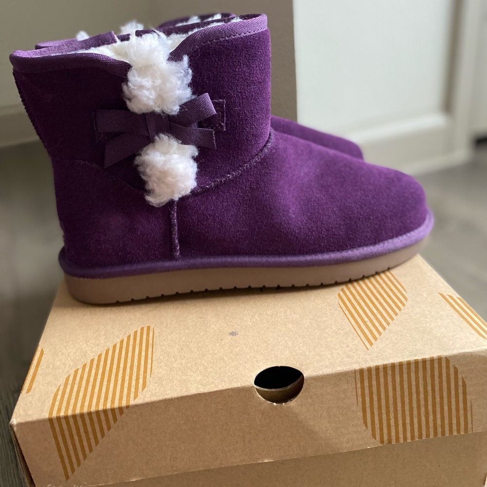 UGG Plum Ankle Booties with Bow Accent
